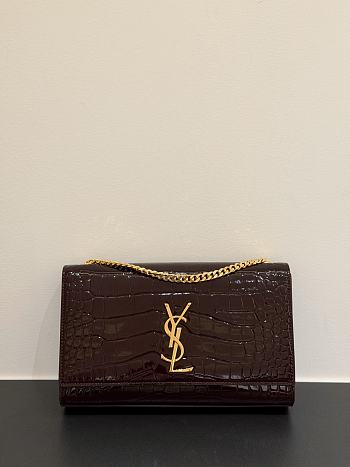 Colestore YSL Saint Laurent Small Kate Shoulder Bag in crocodile-embossed patent leather in Brown 24x14.5x5cm