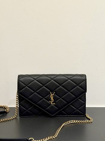 Colestore YSL  Saint Laurent PARIS chain wallet in GRAIN DE POUDRE leather in BLACK 20x13x5cm