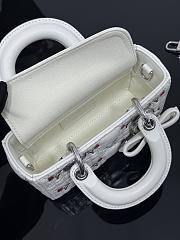 Colestore Dior Dioramour Lady D-Joy Micro Bag White Cannage Lambskin Embroidered with Multicolor Doves & Roses Motif  16 x 9 x 5 cm - 3