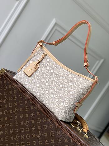 Colestore Louis Vuitton Carryall East-West Monogram Emblème Peuplier Jacquard textile 36 x 19 x 10 cm