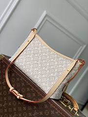 Colestore Louis Vuitton Carryall East-West Monogram Emblème Peuplier Jacquard textile 36 x 19 x 10 cm - 6