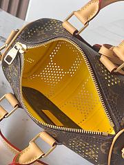 Colestore Louis Vuitton Keepall Bandoulière 25 Monogram/Yellow Monogram Grid coated canvas 25 x 15 x 11 cm  - 3
