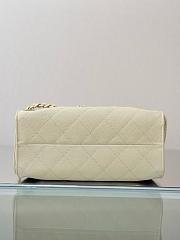 Colestore Chanel SPRING SUMMER 2026   CHANEL 25 MINI HANDBAG   Grained Calfskin & Gold-Tone Metal  Beige 20 x 22 x 12.5cm - 3