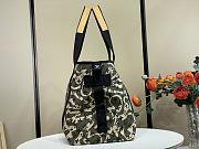 Colestore Louis Vuitton Takashi Murakami x Louis Vuitton Monogramouflage Treillis Tote 50x33x16cm - 6