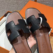 Colestore Hermes Oran sandal Black / Gold - 6