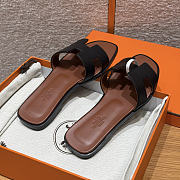 Colestore Hermes Oran sandal Black / Gold - 5