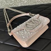 Colestore Valentino Garavani Locò Small Shoulder Bag With Pearls, Rhinestones And Jewel Logo Light Pink 20x11x5cm - 4