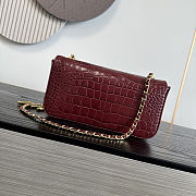 Colestore Chanel Métiers d'Art 2026 Flap bag & Gold-Tone Metal Burgundy Croc Embossed  12x22x4cm - 2