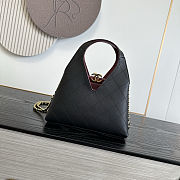 Colestore Chanel Métiers d’art 2026   Shopping Bag   Calfskin & Gold-Tone Metal  Black 32 x 31 x 11cm - 1