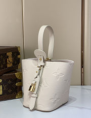 Colestore Louis Vuitton All In BB Creme Embossed grained cowhide leather 18 x 12 x 16cm - 4