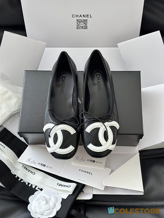 Colestore Chanel Ballet flats   Lambskin  Black & White - 1