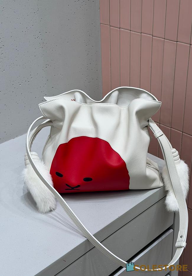 Colestore Loewe 180 anniversary   Medium Lion Intarsio Flamenco clutch in calfskin White/Red 30 x 24.5 x 10.5 cm - 1