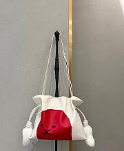 Colestore Loewe 180 anniversary   Medium Lion Intarsio Flamenco clutch in calfskin White/Red 30 x 24.5 x 10.5 cm - 4