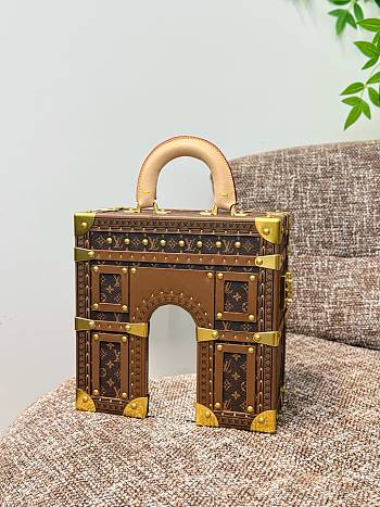 Colestore  Louis Vuitton Triumphal Arch Monogram Canvas 25 x 17.2 x 12.3 cm
