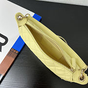 Colestore Chanel Clutch with chain  Grained Calfskin  Light Yellow 15x22x6cm - 6