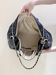 Colestore Chanel Black Patent Vinyl Rock and Chain Bag 47 x 27 x 16 cm - 6