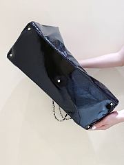 Colestore Chanel Black Patent Vinyl Rock and Chain Bag 47 x 27 x 16 cm - 3