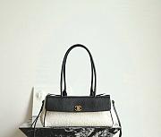 Colestore Chanel SPRING SUMMER 2026   SMALL SHOPPING BAG Grained Calfskin Boucle Urban Essentials Black   15 x 32 x 11.5cm - 1