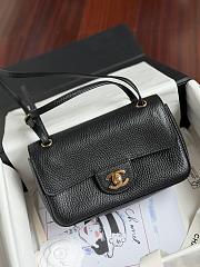 Colestore Chanel FALL WINTER 2026 PRE-COLLECTION   MINI FLAP BAG   Grained Calfskin & Gold-Tone Metal  Black 13 x 20 x 6cm - 6