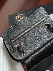 Colestore Chanel FALL WINTER 2026 PRE-COLLECTION   MINI FLAP BAG   Grained Calfskin & Gold-Tone Metal  Black 13 x 20 x 6cm - 4