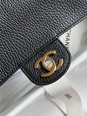 Colestore Chanel FALL WINTER 2026 PRE-COLLECTION   MINI FLAP BAG   Grained Calfskin & Gold-Tone Metal  Black 13 x 20 x 6cm - 2