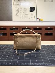 Colestore Chanel Métiers d’art 2026   Large Vanity with chain   Suede Calfskin & Gold Metal Dark Beige 18 x 29 x 5.5cm - 6