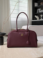 Colestore Chanel Spring Summer 2026   Large Bowling Bag  Lambskin & Gold-Tone Metal  Burgundy  19 x 35.5 x 12.5cm - 1