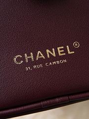 Colestore Chanel Spring Summer 2026   Large Bowling Bag  Lambskin & Gold-Tone Metal  Burgundy  19 x 35.5 x 12.5cm - 4