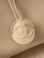 Colestore Chanel Spring Summer 2026   Large Bowling Bag  Lambskin & Gold-Tone Metal  Light Beige  19 x 35.5 x 12.5cm - 6