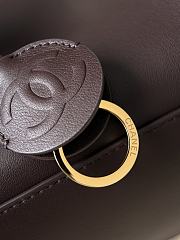 Colestore Chanel Spring Summer 2026   Large Bowling Bag  Lambskin & Gold-Tone Metal  Dark Brown  19 x 35.5 x 12.5cm - 6