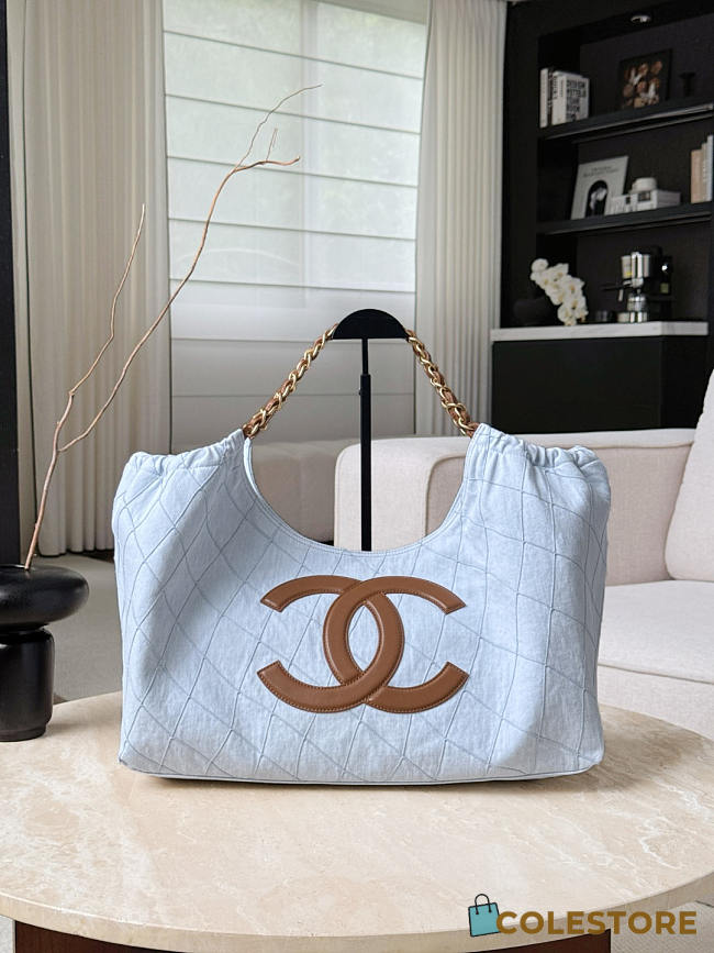 Colestore Chanel Coco Beach 2026 collection   Small Shopping Bag   Denim, Calfskin & Gold-Tone Metal  Blue & Brown 20x43x17cm - 1