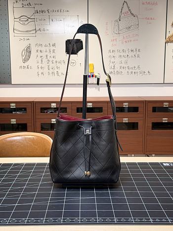 Colestore Chanel Bucket Bag   Calfskin & Gold-Tone Metal  Black 23x23x14.5cm