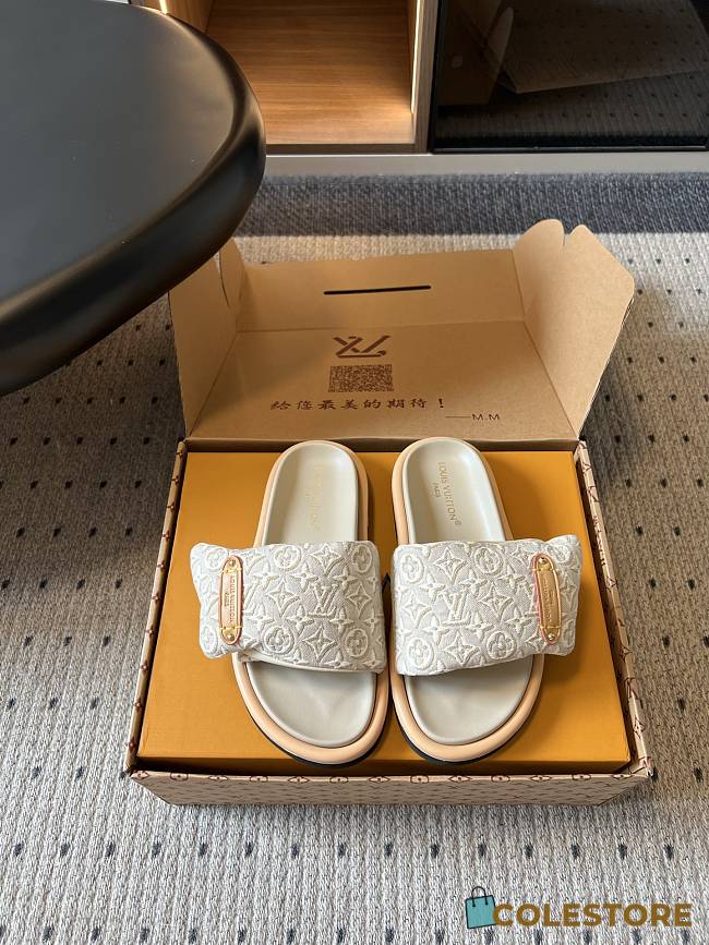 Colestore  Louis Vuitton Pool Pillow Flat Comfort Mules Beige - 1