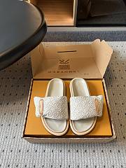 Colestore  Louis Vuitton Pool Pillow Flat Comfort Mules Beige - 1