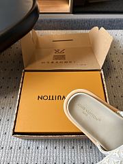 Colestore  Louis Vuitton Pool Pillow Flat Comfort Mules Beige - 4
