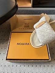 Colestore  Louis Vuitton Pool Pillow Flat Comfort Mules Beige - 2