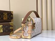 Colestore Louis Vuitton LV Crafty Side Trunk MM East-West Monogram Dune 28 x 15 x 7 cm - 3