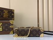 Colestore Louis Vuitton Vanity Pouch Trunk Monogram Reverse 20 x 10 x 5.5 cm - 4