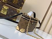 Colestore Louis Vuitton Vanity Pouch Trunk Monogram Reverse 20 x 10 x 5.5 cm - 2