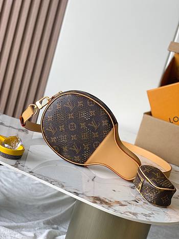 Colestore Louis Vuitton Ping Pong Bag 18 x 30 x 5.5 cm