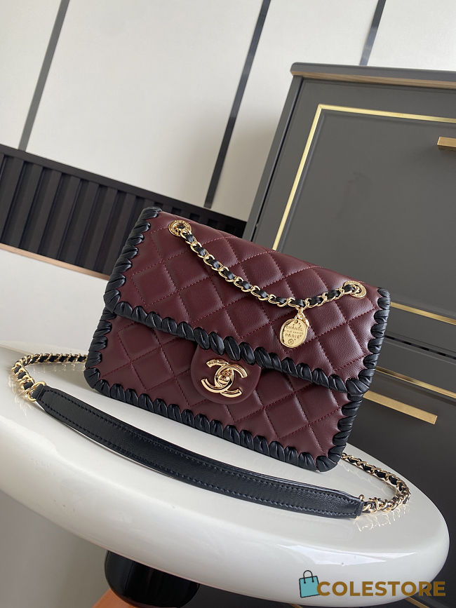 Colestore   Chanel Flap bag, Lambskin, braided calfskin & gold-tone metal, Burgundy & Black 22x17x7cm - 1