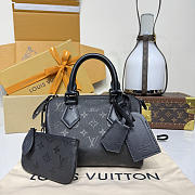 	 Colestore Louis Vuitton Speedy P9 Bandoulière 20 Ultrablack M28262 22 x 14 x 17.5 cm - 1