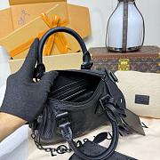	 Colestore Louis Vuitton Speedy P9 Bandoulière 20 Ultrablack M28262 22 x 14 x 17.5 cm - 6