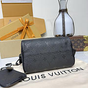 	 Colestore Louis Vuitton Speedy P9 Bandoulière 20 Ultrablack M28262 22 x 14 x 17.5 cm - 5
