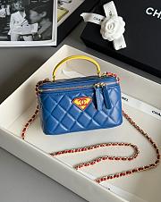 Colestore Chanel LONG VANITY WITH CHAIN   Lambskin, Enamel & Gold-Tone Metal  Blue, Yellow & Red  9.5 x 16 x 8cm - 1