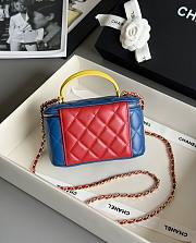 Colestore Chanel LONG VANITY WITH CHAIN   Lambskin, Enamel & Gold-Tone Metal  Blue, Yellow & Red  9.5 x 16 x 8cm - 3