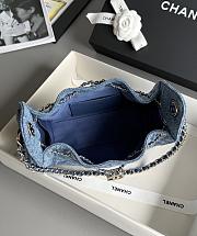 Colestore Chanel MÉTIERS D’ART 2026   CHANEL 25 MINI HANDBAG   Washed Denim & Gold-Tone Metal 20 x 22 x 12.5cm - 5