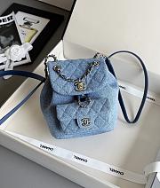 Colestore Chanel MÉTIERS D’ART 2026   SMALL BACKPACK   Washed Denim & Gold-Tone Metal 18.5 x 18 x 12cm - 1