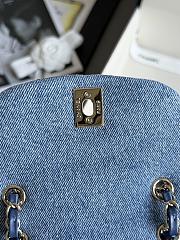 Colestore Chanel MÉTIERS D’ART 2026   SMALL BACKPACK   Washed Denim & Gold-Tone Metal 18.5 x 18 x 12cm - 3