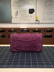 Colestore Chanel Fall Winter 2026 Pre-Collection  Maxi Flap bag   Suede Calfskin & Gold-Tone Metal  Burgundy  19.5 x 32 x 10cm - 2